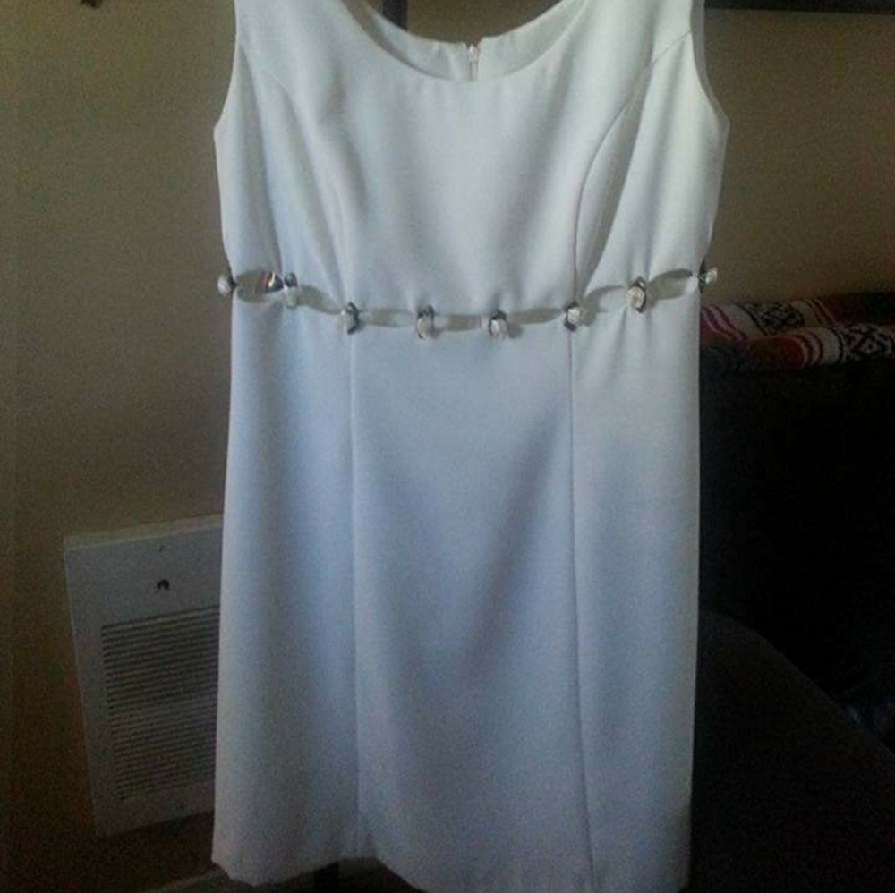 2/$30 Beautiful Summer Wedding Dress Size 8